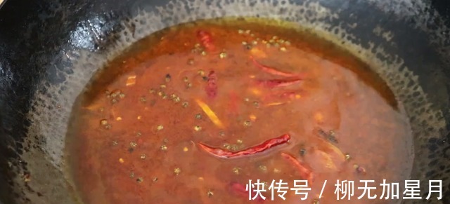 鲅鱼好吃有诀窍，看看五星大厨特色做法，骨酥肉烂，实在太香了！