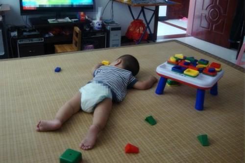 空调|进入三伏天后，宝宝怎么睡都不舒服？可能是家长“帮了倒忙”