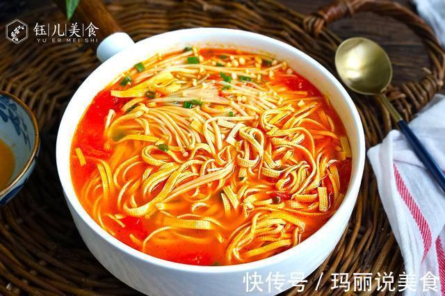 入秋后,金针菇这6种吃法火了,营养鲜美,比吃肉还要香,快试试