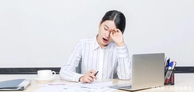 不迟|小小一味草药,竟可以除湿气、降肝火、止便秘现在知道还不迟