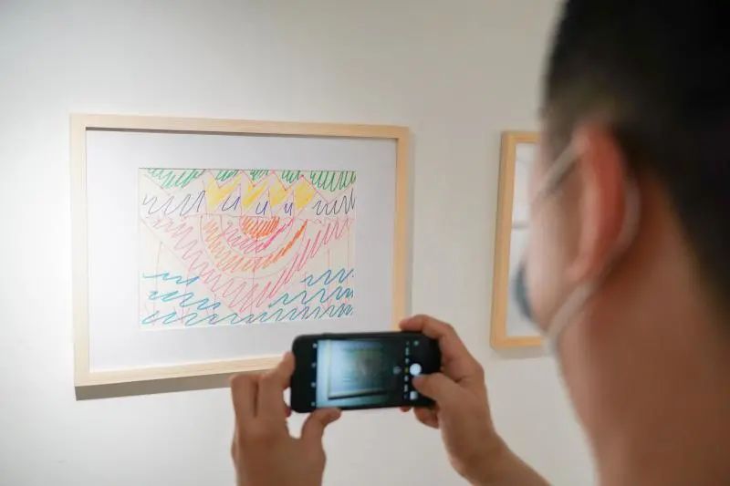 魏老师|月饼爆红后，宛平南路600号开画展了！“医院里的梵高”有何特别？