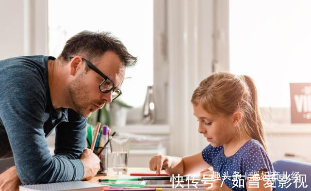 尺度|在爸妈的“冷水”中热烈地生存,你给娃的教育,是泼冷水式的吗?