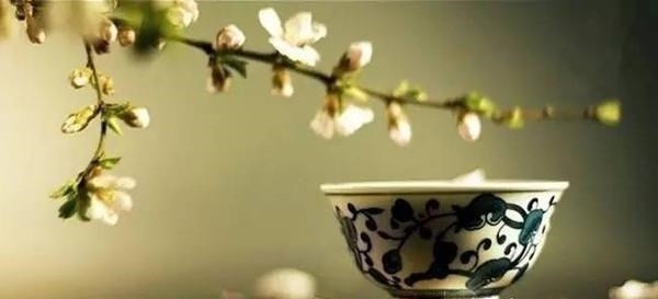 别严士元#落花人独立,微雨燕双飞——十二句唯美的古诗词佳句