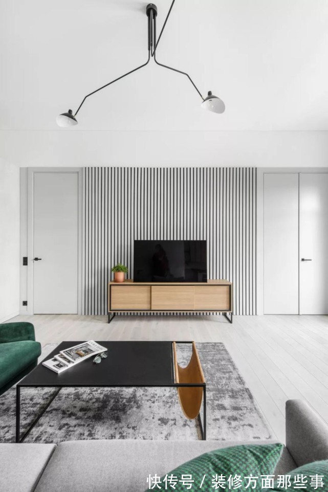 简约|90平灰色调与木质感结合的现代简约风,就是有设计感