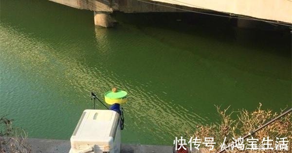 冬季钓鱼，何时钓深何时钓浅？鱼窝这样找，深浅都上鱼！