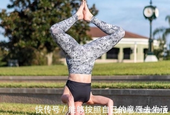 一条腿|每天练背长命百岁,4个动作疏通背部经络,放松背部,缓解酸痛