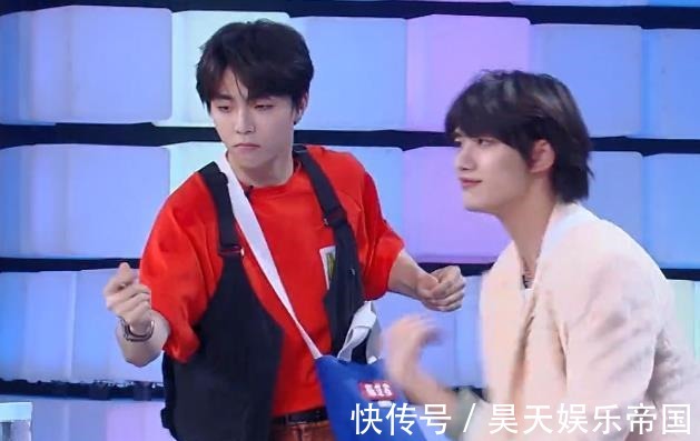 陳立農|《快本》歐陽娜娜穿短褲下蹲,陳立農禮貌回避視線,卻看錯了方向