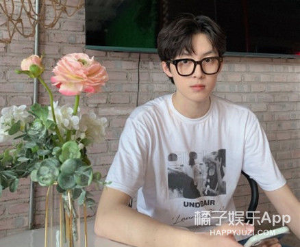 你看这颜值能火成顶流吗？