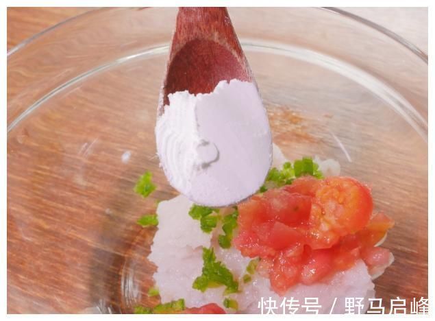 米糊|奶奶一碗米糊让6个月女童肠坏死,辅食这样喂,实在坑娃不浅