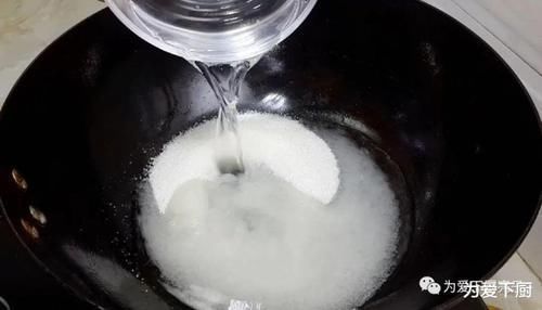 大米扔进滚烫的油锅里,5秒瞬间变美食,吃一口就爱上了,真的太好吃了