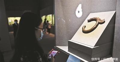 红山|“玉出红山”展国博开幕