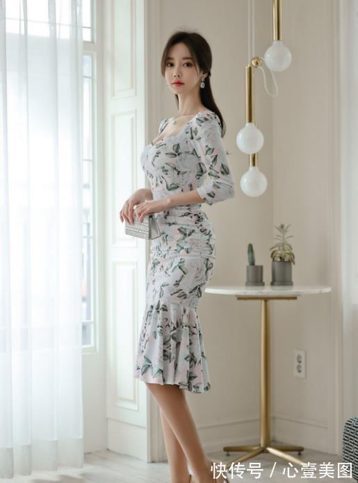 女神|女神孙允珠高清时尚搭配：佐治亚田园野芳清纯碎花洋裙