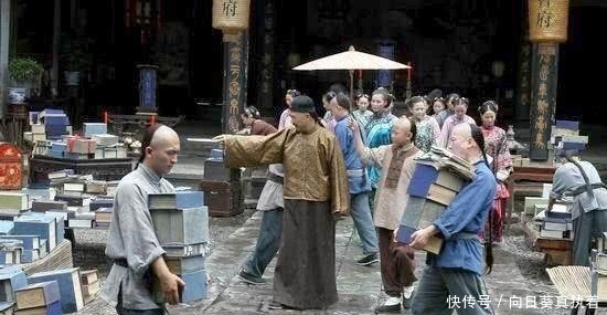 不知足|公子哥一上联哼,吃老子的,喝老子的,还不知足!长工巧对打脸!