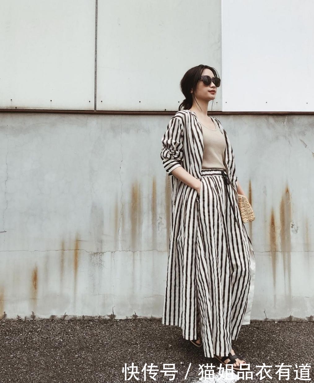 建议160以下小个子女生,学会这“4个要点、2套模板”,时髦显高