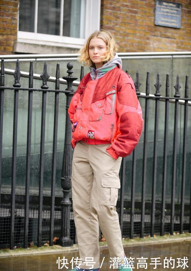 谁说裤子不重要，这4个新款裤子比外套还显眼，轻松搭配出个性