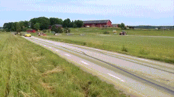 |搞笑GIF:设计师你出来 我保证不打你脸