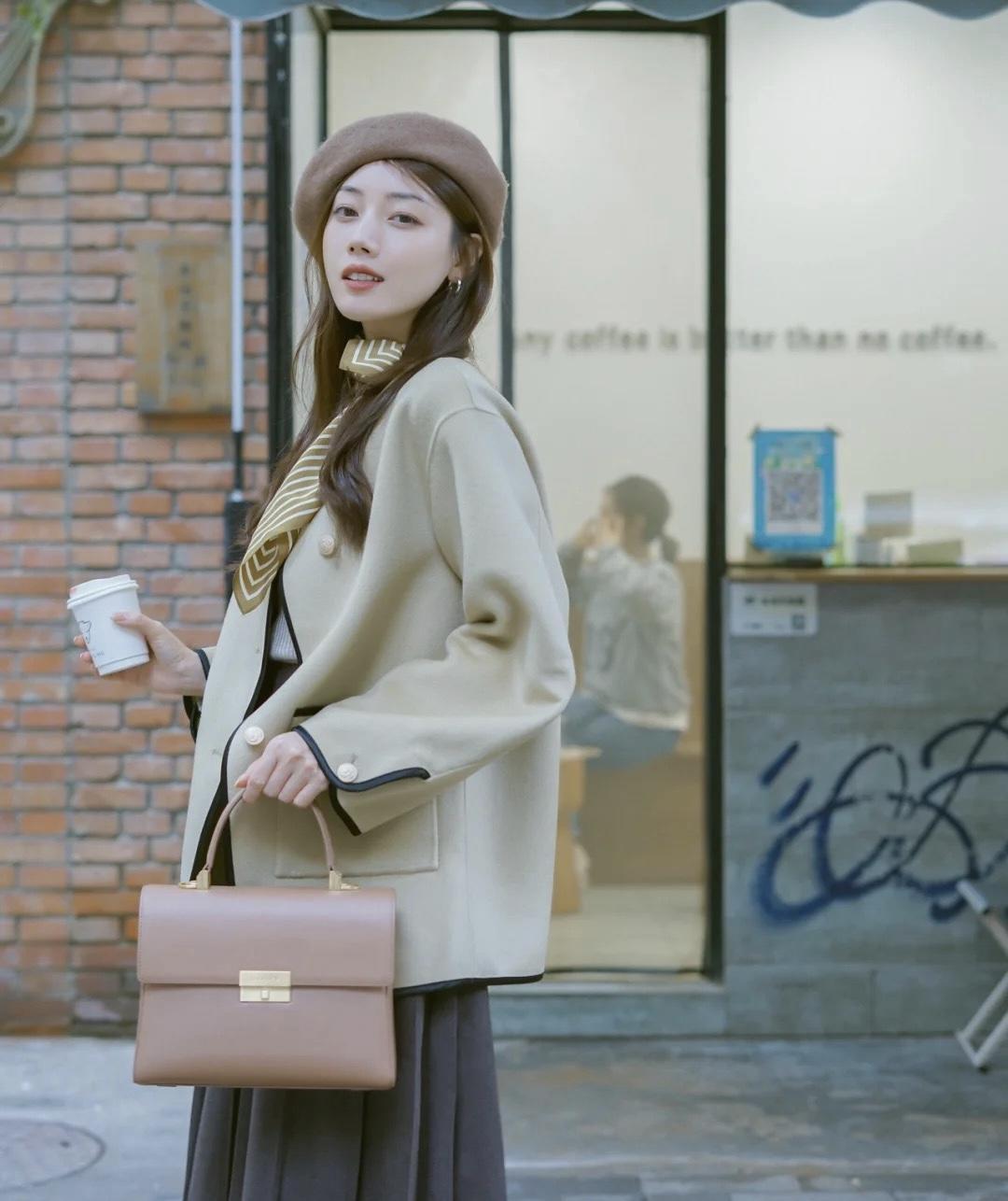 女人味|秋冬,高级感穿搭指南,针织衫搭配半身裙,温柔知性更具女人味!