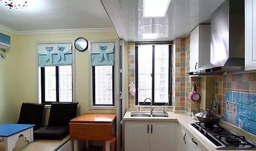 客厅|老婆硬要在客厅里面放上一张床,看到效果后秒懂,真是太聪明了