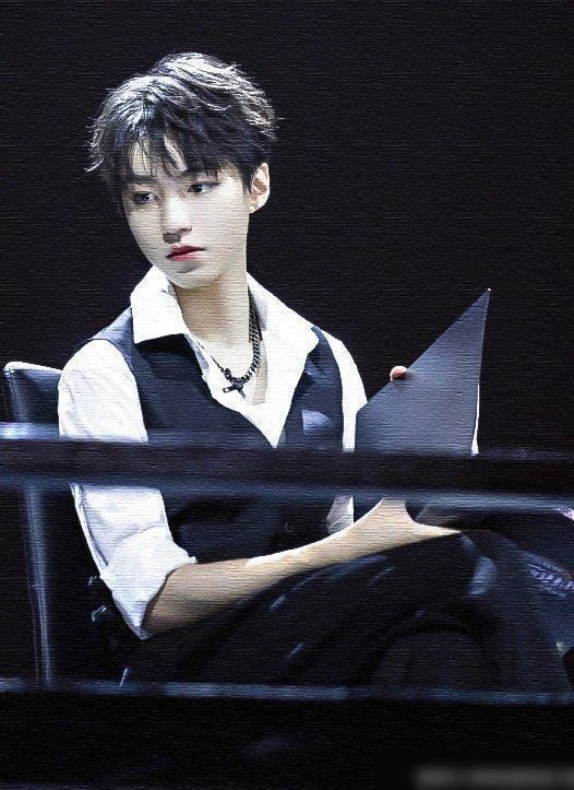 王俊凯你的身上,总是有一种让我热泪盈眶的力量