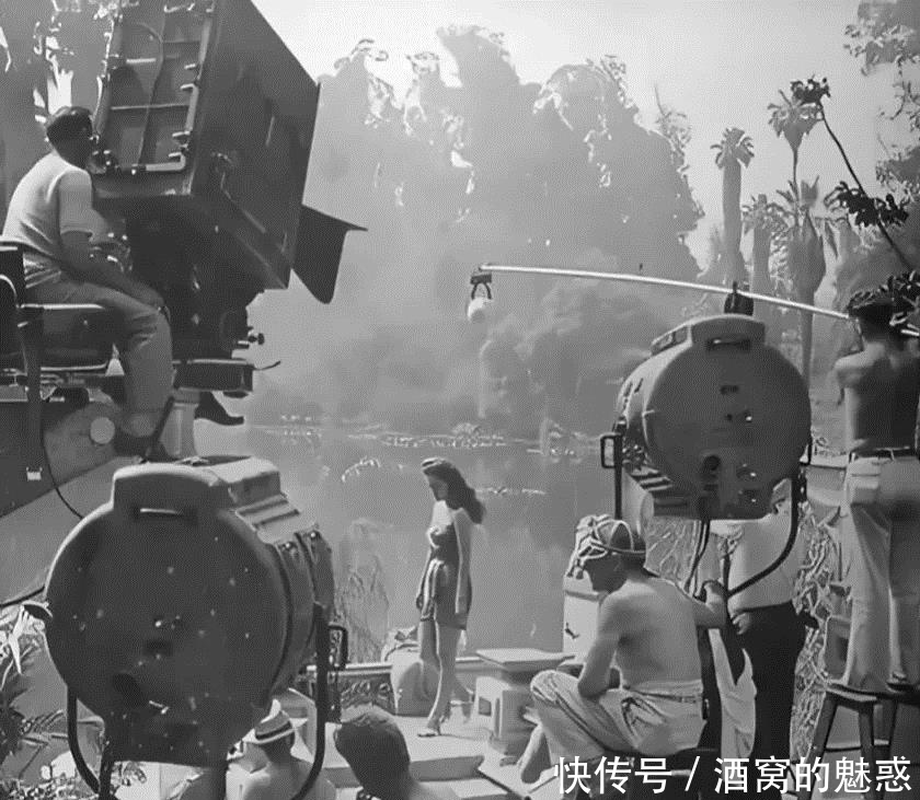 历史|倚着路虎抽雪茄的丘吉尔，当伴郎的普京，被炸墓焚尸的汪精卫，9张历史照