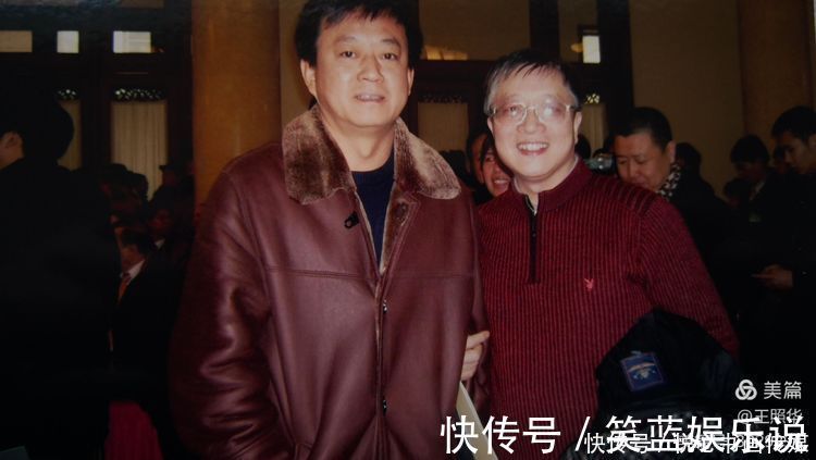 新春|在小小团扇中尽情挥洒,王照华牛年新春《梅花百扇迎春展》