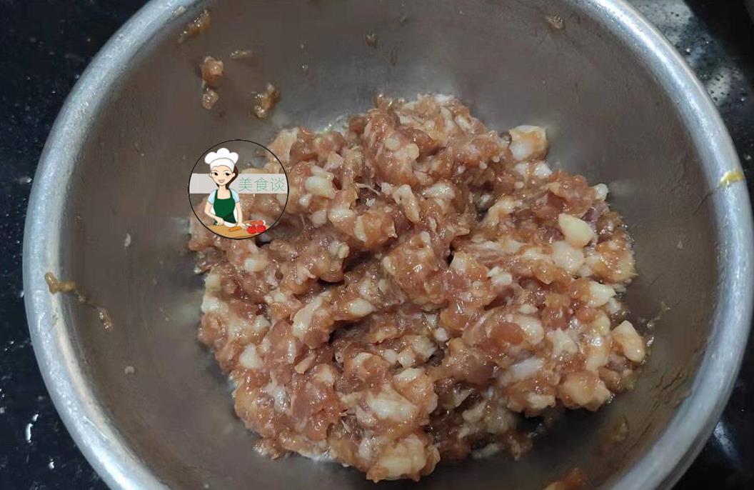 年夜饭必备此菜,蒸一蒸10分钟就好,好看好吃寓意好,待客有面子