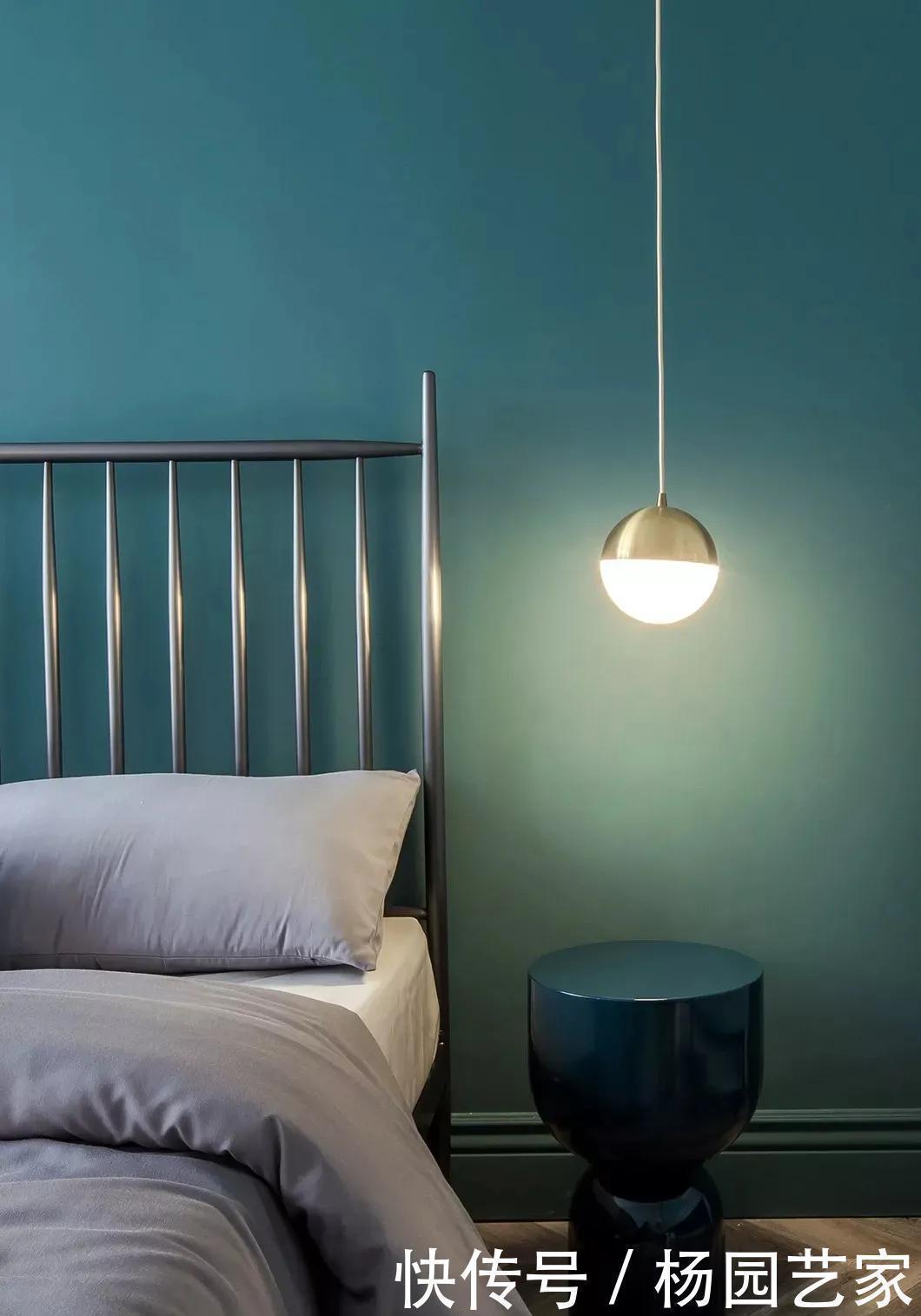 齐家栗子|89㎡现代轻奢风格新房装修，粉+蓝拼色背景墙惊艳！