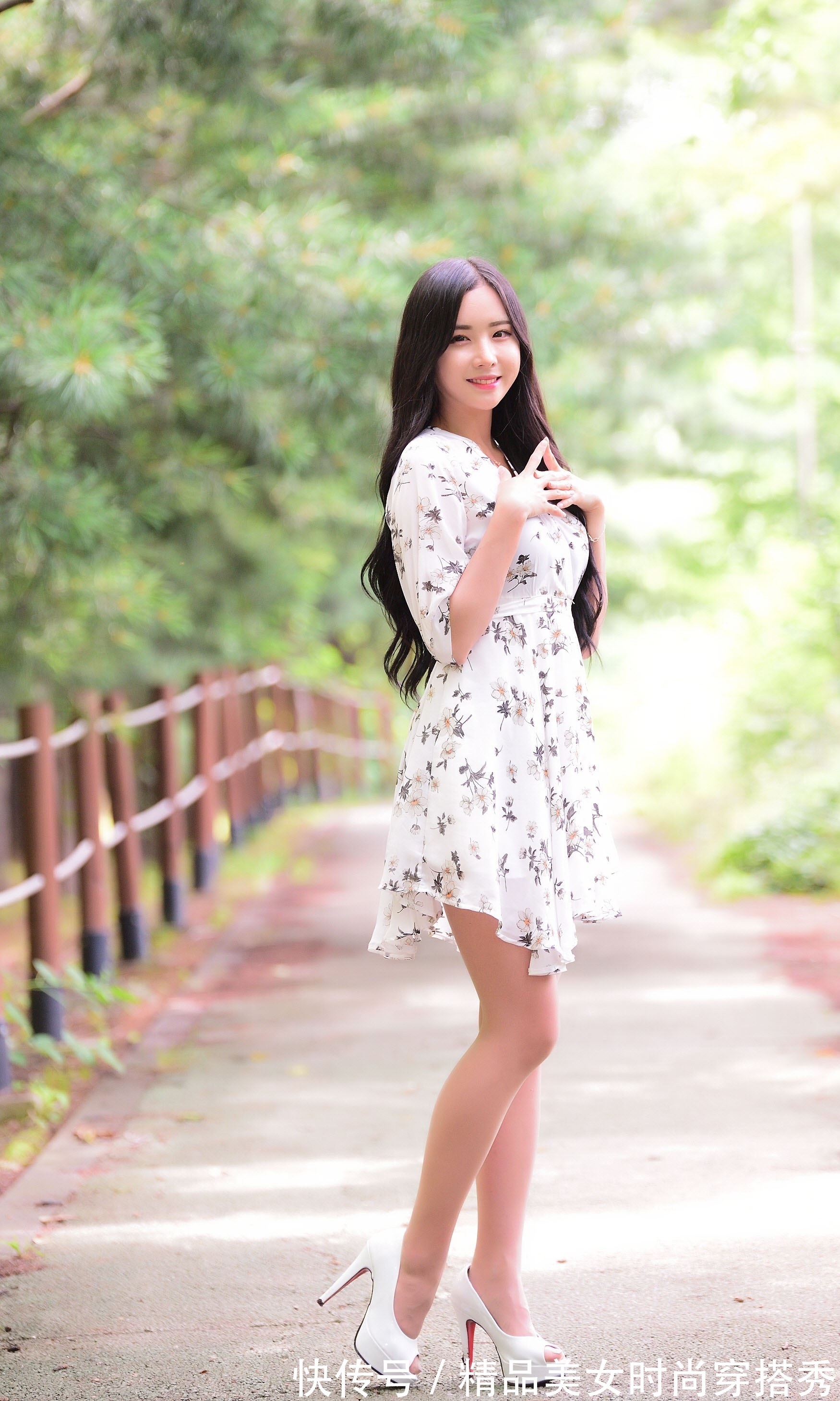 时尚 女生最爱的穿搭单品,一条连衣裙轻松撑起整个季节的时尚,美极了