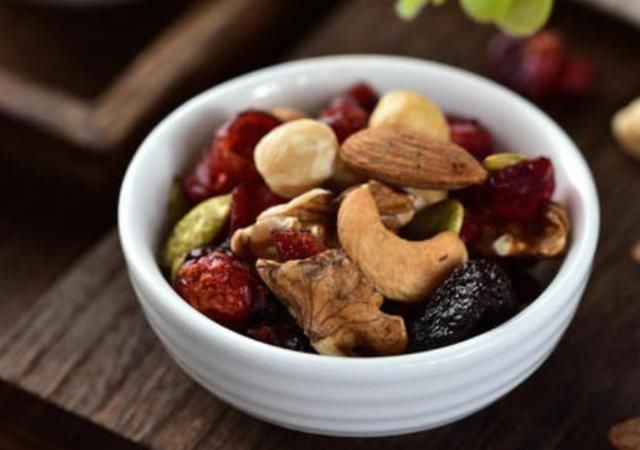 坚果类|脑供血不足的人，3类食物可适量多吃，或能帮助养护血管