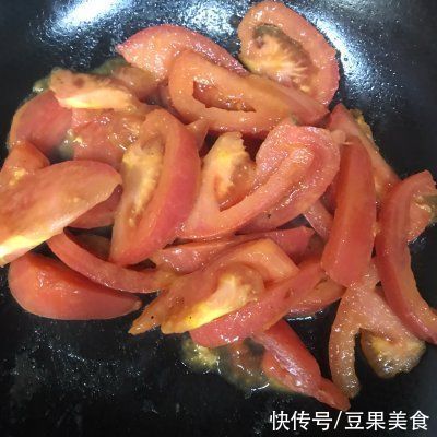 没有什么是西红柿炒蛋解决不了的,如果有那就两份