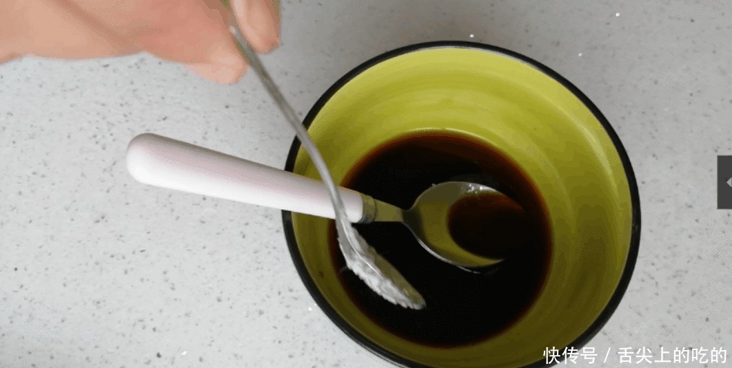 做出|大白菜怎么吃?白菜百吃,一碗芡汁,做出不一样的味道