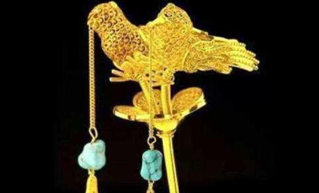 鉴定|老太太拿祖传金钗鉴定,专家看完后,惊呼莫非您的父亲是溥仪