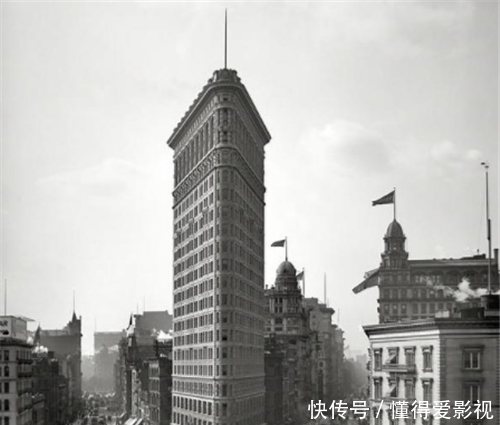 李鸿章|李鸿章第一次看到美国摩天大楼，说了这样一句话，让现代人心酸