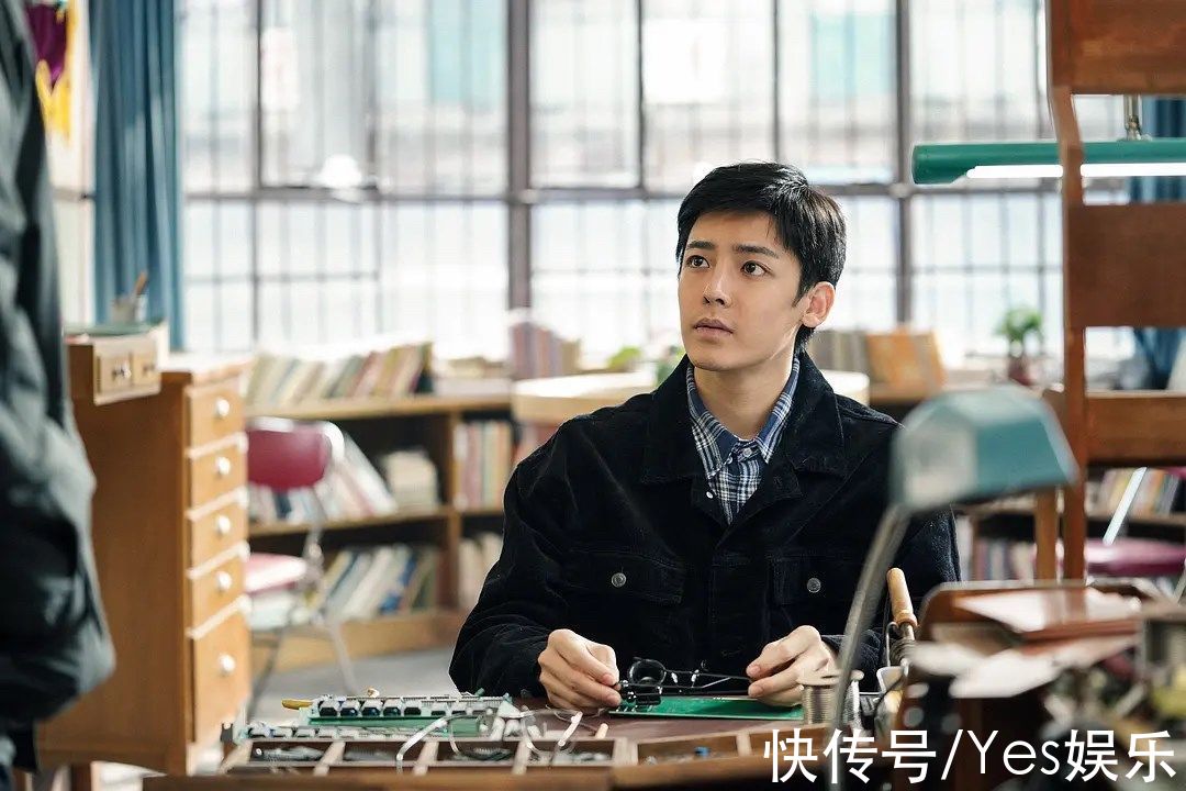 侯明昊|《启航：当风起时》正式收官 侯明昊精彩演绎“礁石”裴庆华