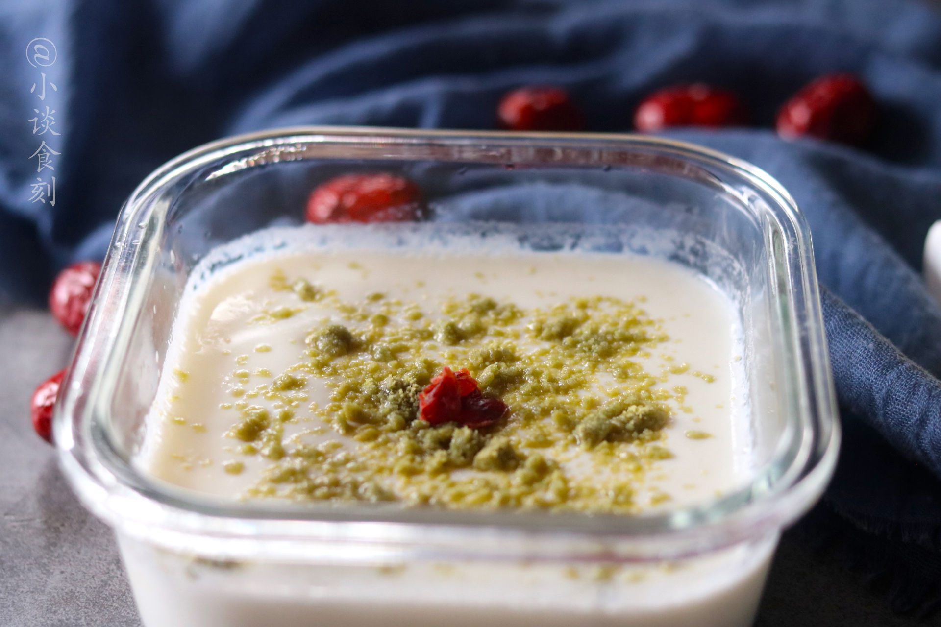 家里有牛奶的，教你做一道“宫廷小吃”，软嫩鲜甜，孩子特别爱吃