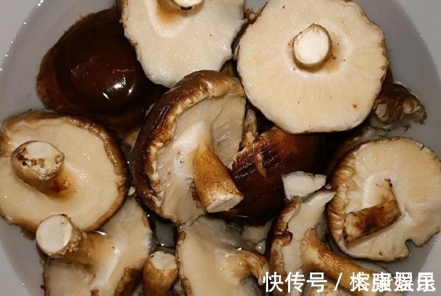 列入|世卫组织:3种蔬菜已被列入伤肝“黑名单”,转告家人,尽量别吃