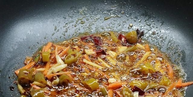 疲劳|疲劳最怕这个菜,三天两头吃,腰好骨头硬朗,25元一斤也要买