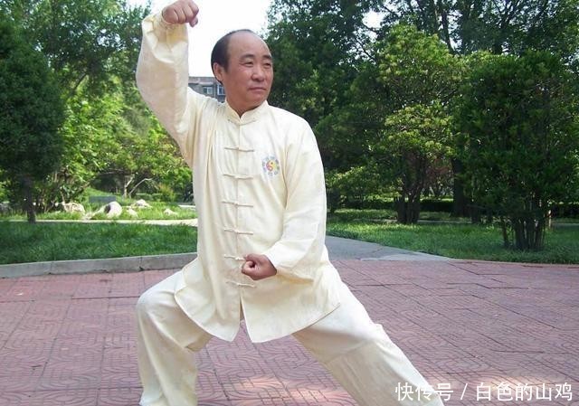 身体|身体出现4个表现,可能是尿酸高了,控尿酸,建议“3多2少”