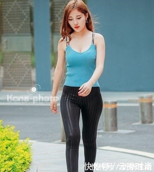 减龄|清新减龄又甜美显气质,打底裤给人一种小清新的唯美感觉