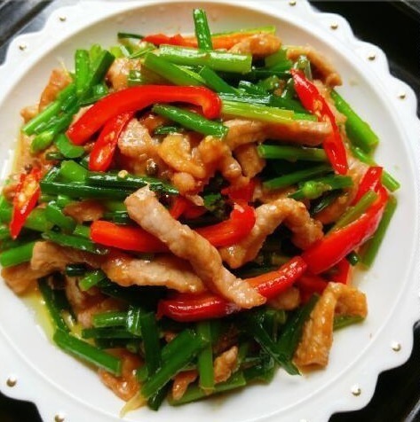 年夜饭中不可少的几道美食，简单美味汁香汤浓，都是家里人爱吃的