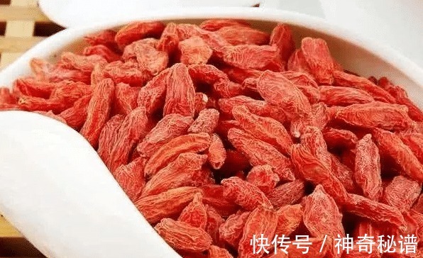 老中医提醒最好少吃枸杞,最好是不吃,早知早受益!