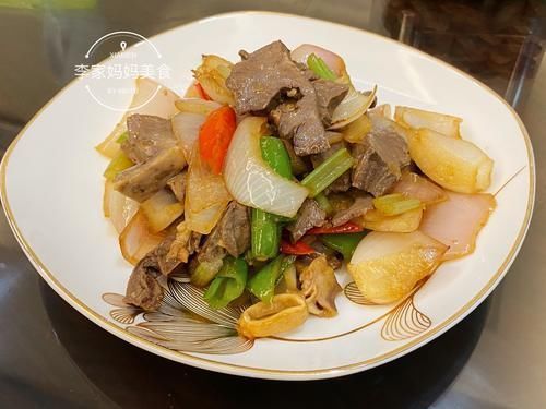 搅拌均匀|元旦家宴不用愁,分享8道家常菜,简单好做又实惠,比饭店还好吃