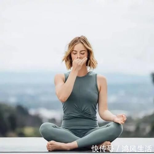 脂肪|顽固性脂肪如何减去?合理饮食加瑜伽运动,平坦小腹,塑形美体