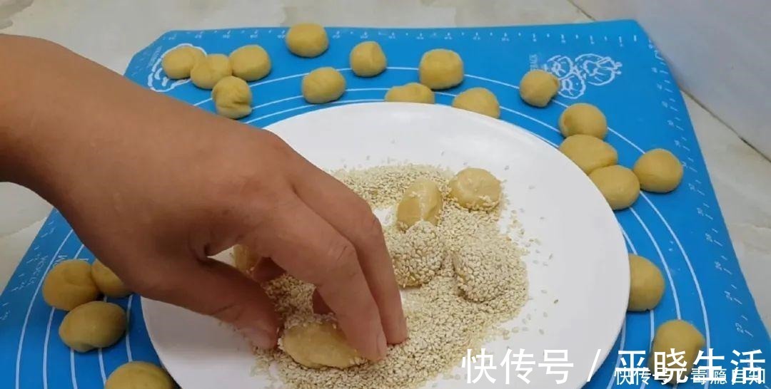 馒头|面粉别炸油条,不发面不用拷,外皮焦脆又香甜,比麻团面包都好吃