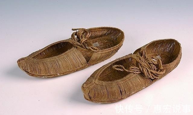 鞋子 中国女鞋“进化史”,宋朝的好看,但是女性却很苦不堪言