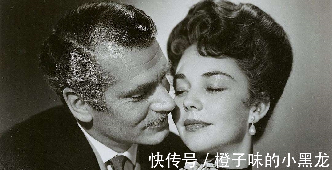 批判#19世纪到20世纪20年代，英法美俄批判现实主义文学与当时社会形态