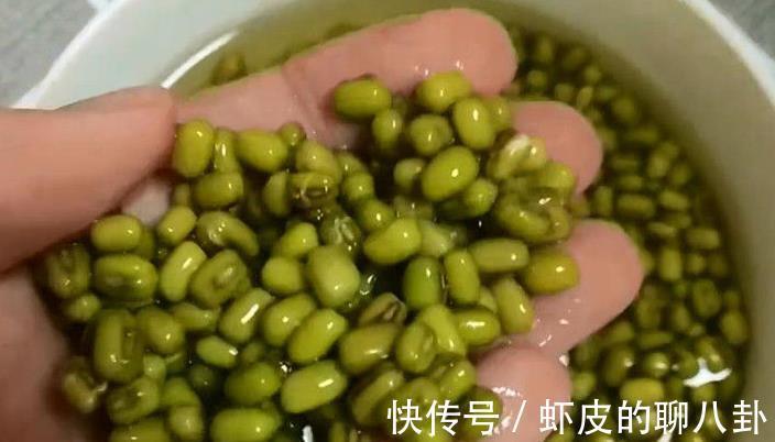 绿豆|天热别只会煮绿豆汤,教你一个新吃法,低糖无油不长胖,入口即化