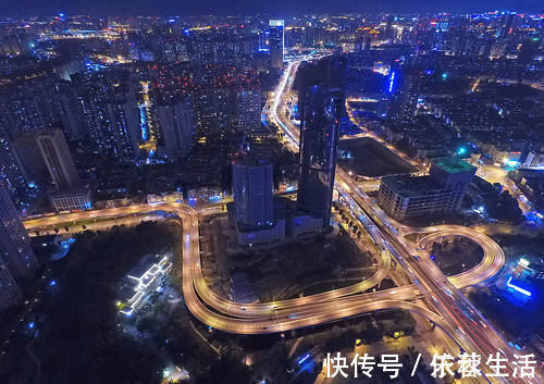县城|“多大面积”的房子最受欢迎？置业顾问给出答案，庆幸选对