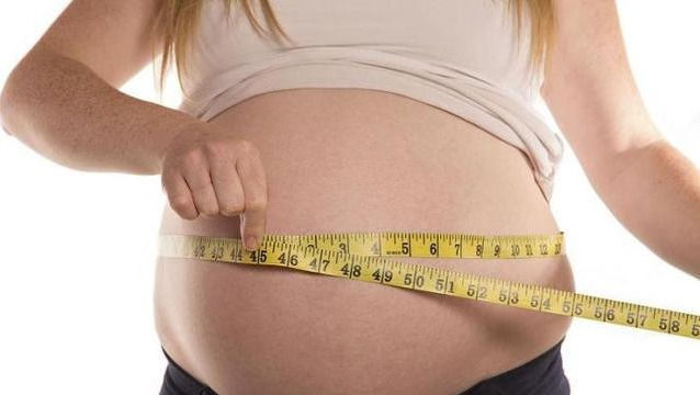 怀孕|孕期不想长妊娠纹，孕妈需要做好这4点，产后肚皮依然如初