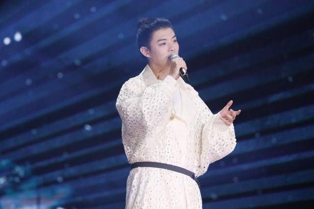 劉維|霍尊龔琳娜同臺競技：龔琳娜沒人選，霍尊兩人搶